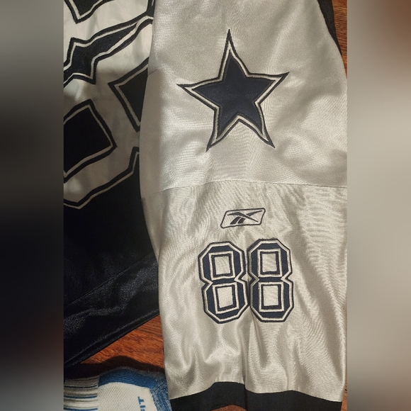 NFL XL Cowboys Jersey #88 Bryant - Picture 14 of 15